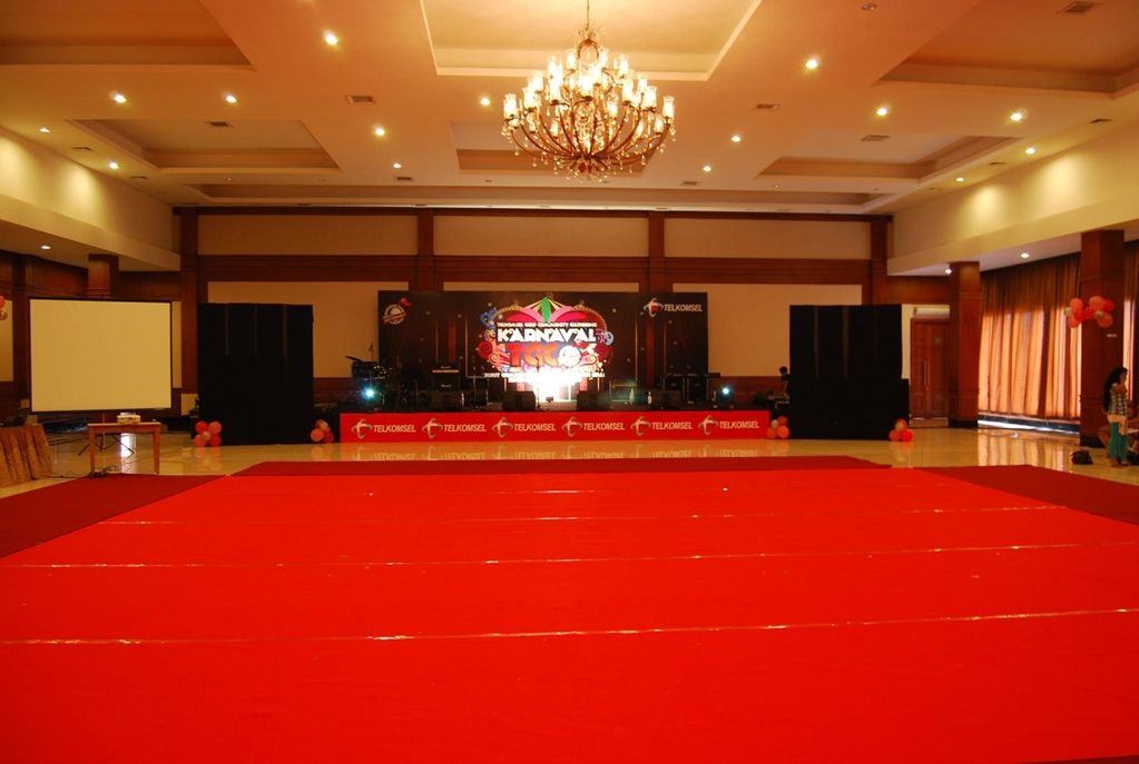 Hotel Kyriad Bukit Gumati 3*